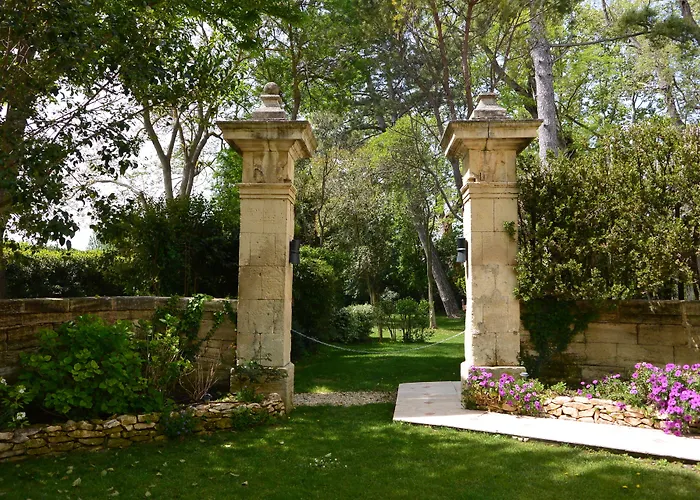 Vogue Resorts
