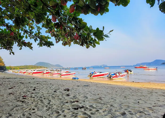 Naiharn Beach Resort - Sha Plus Extra