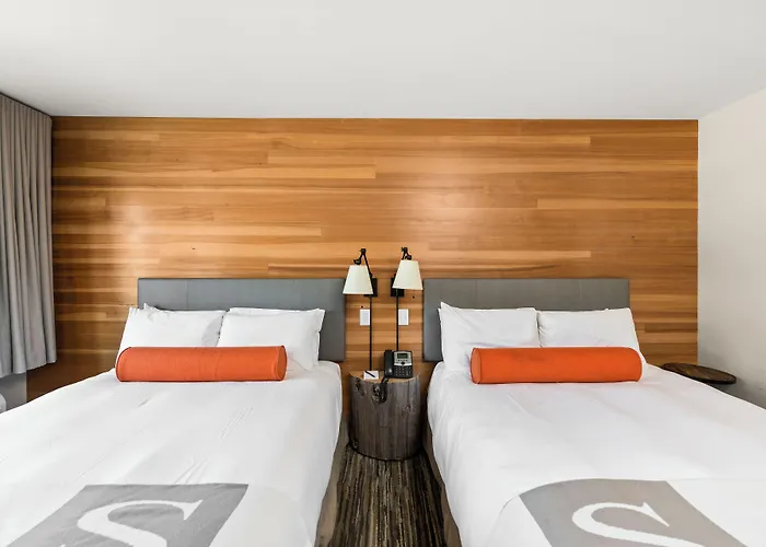 Sproat Lake Landing Resort
