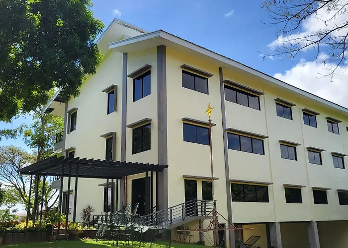Bakasyunan Resort And Conference Center - Tanay