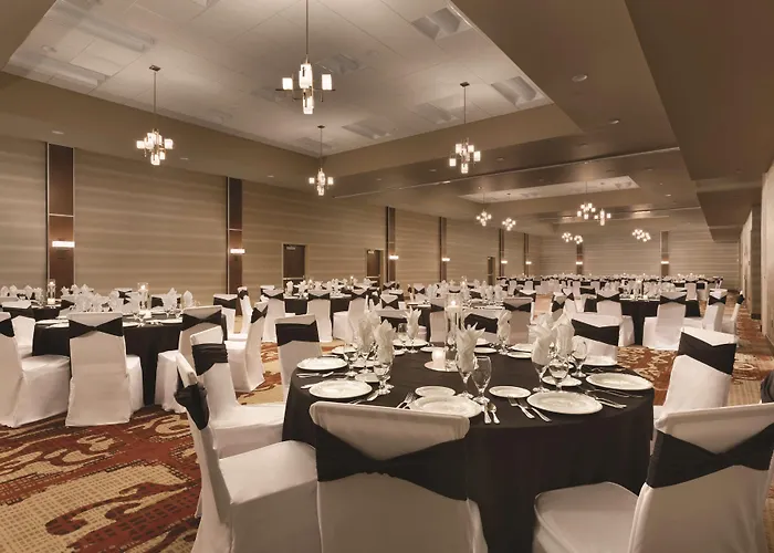 Embassy Suites By Hilton Akron Canton Airport