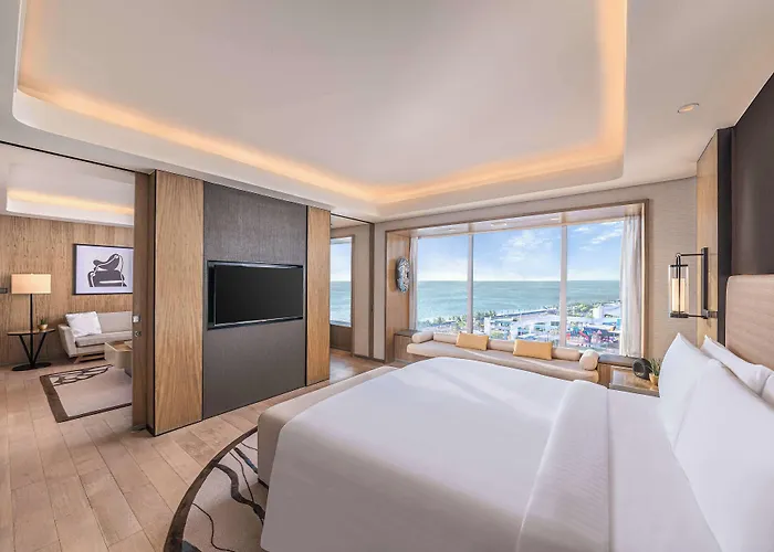 Conrad Manila