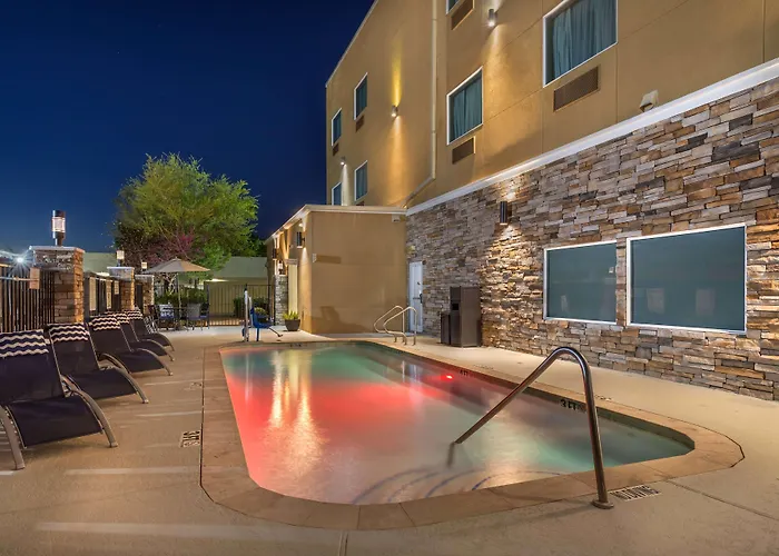 Best Western Plus Lake Jackson Inn & Suites
