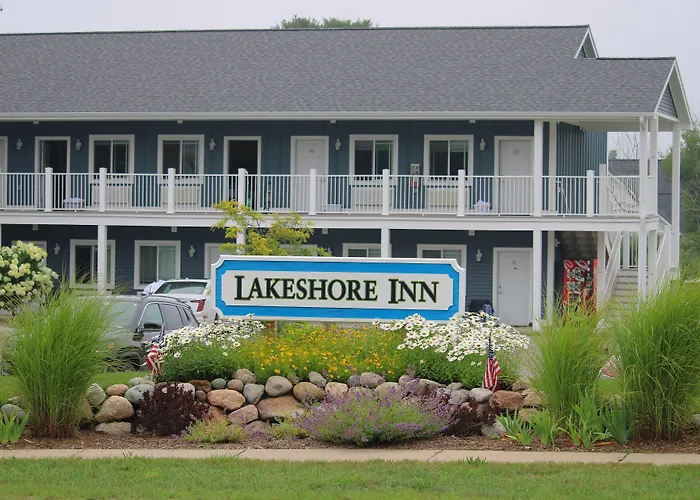 Empire Lakeshore Inn