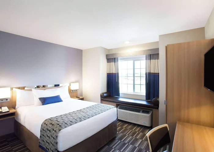 Microtel Inn & Suites By Wyndham Vernal/Naples