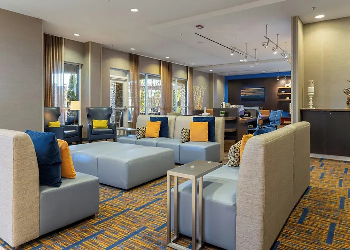 Courtyard By Marriott Asheville Airport