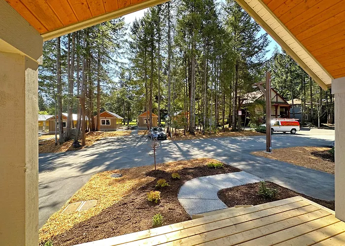 Hornby Island Resorts