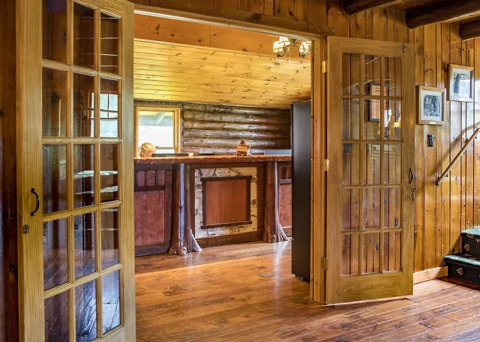 Garnet Hill Lodge