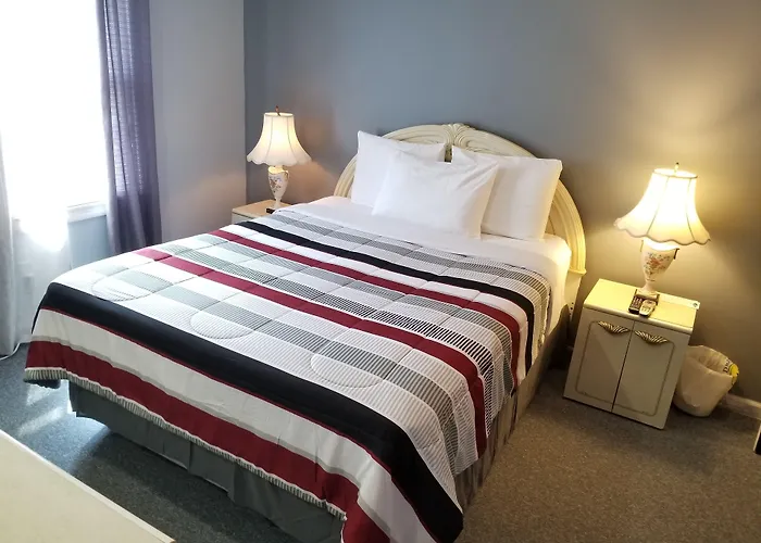 Jones Beach Hotel