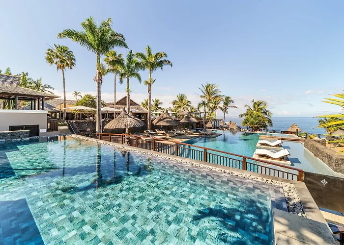 REUNION ISLAND Resorts