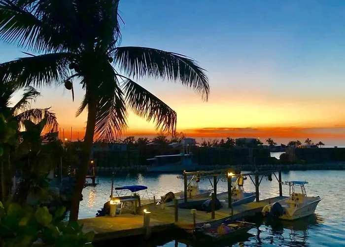 Captain Pip'S Marina & Hideaway