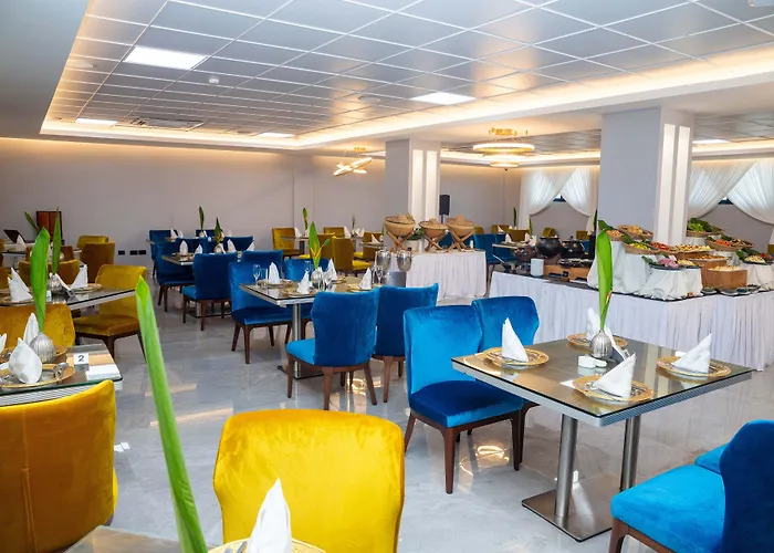 Oak Plaza Hotels East Airport