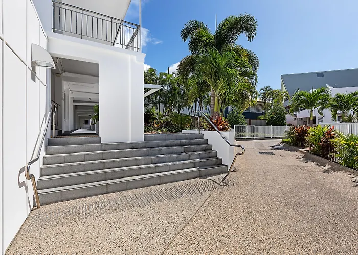 Airlie Beach Hotel