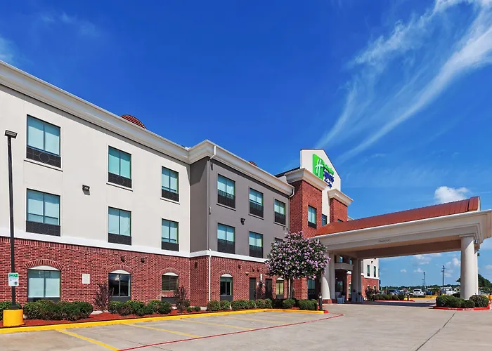 Holiday Inn Express & Suites Sealy By Ihg