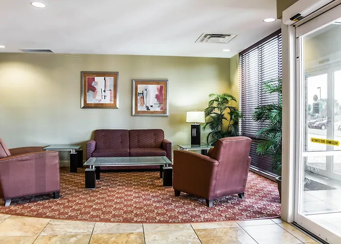 Comfort Suites Palm Bay - Melbourne