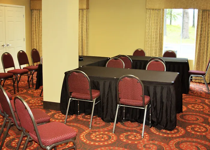 Holiday Inn Express Defuniak Springs By Ihg