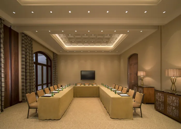 Anantara Desert Islands Resort & Spa