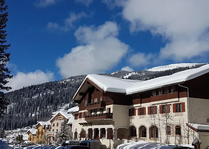 Sun Peaks Lodge