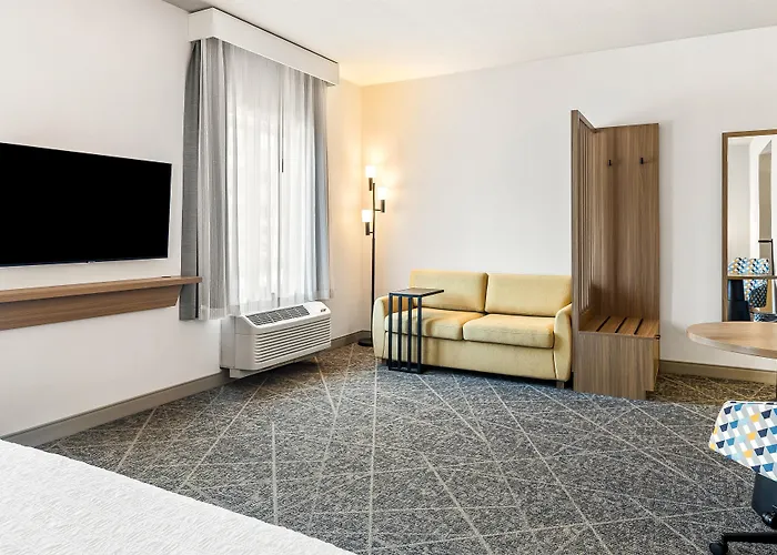 Hampton Inn And Suites Merced