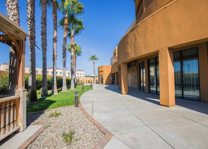 Courtyard By Marriott Merced