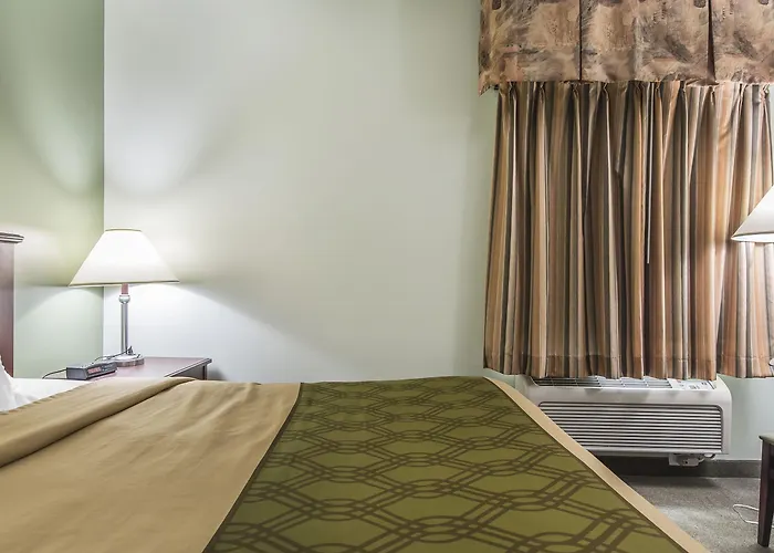 Econo Lodge Huntsville - Hunters Bay