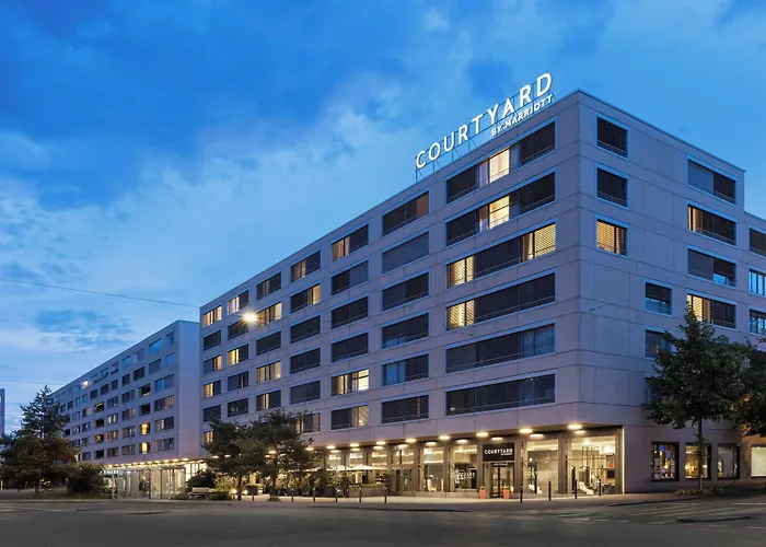 Courtyard By Marriott Zurich North