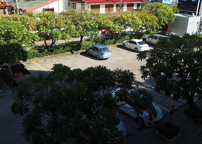 City Beach Resort