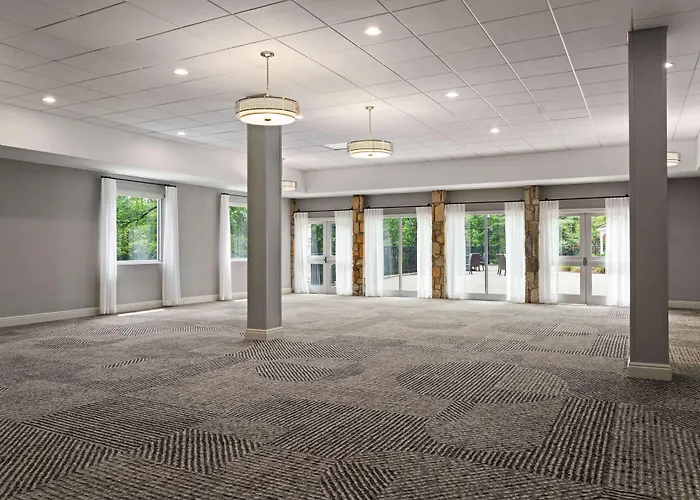 Doubletree By Hilton Pittsburgh Airport