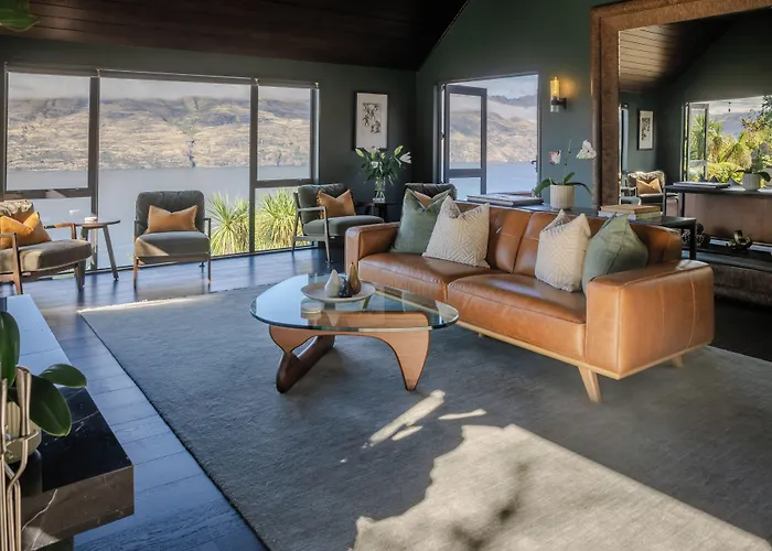 Azur Lodge