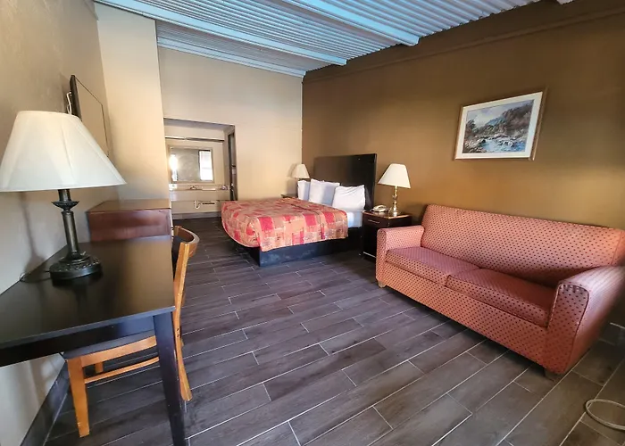 Spanish Trace Inn