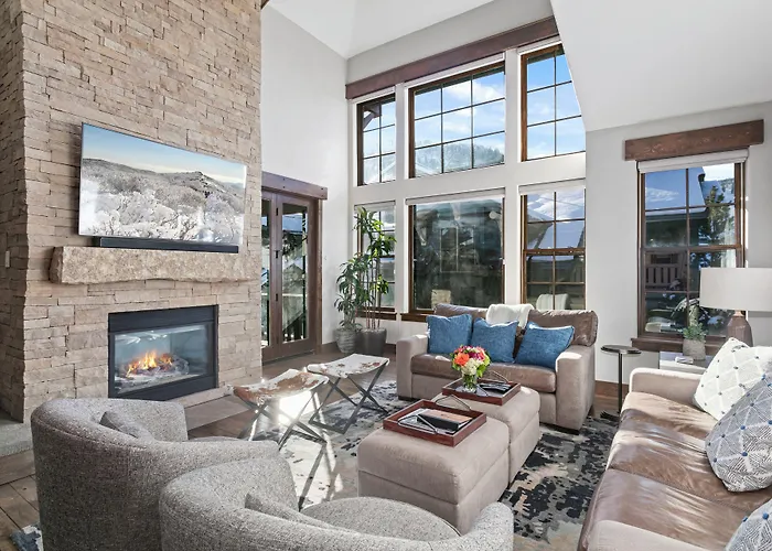 Lodges At Deer Valley