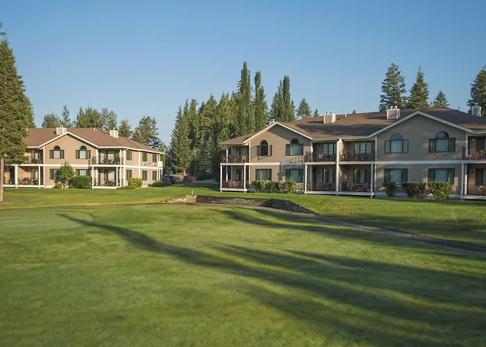 Lakeside Resorts