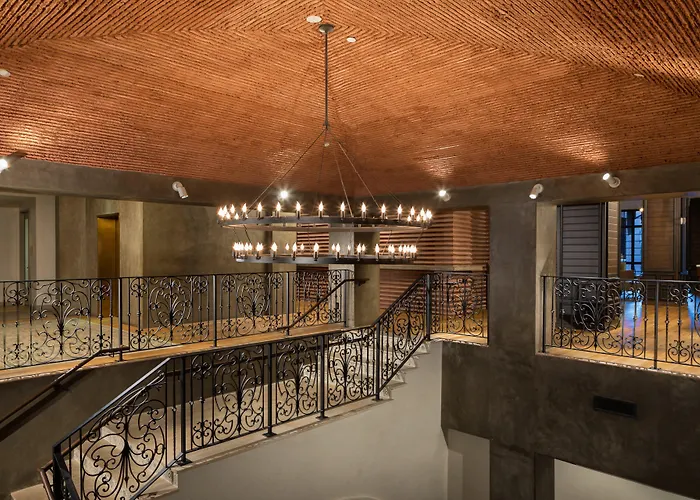 Hotel Valencia Riverwalk, Valencia Collection
