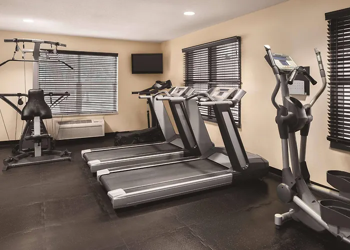 Country Inn & Suites By Radisson, Cottage Grove, Mn