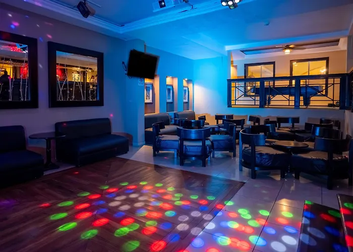 Occidental Papagayo (Adults Only)