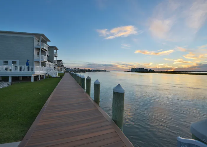 Comfort Suites Chincoteague Island Bayfront Resort