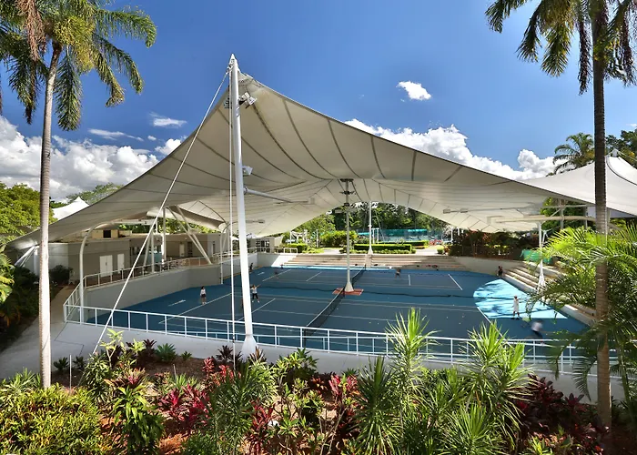 Family resorts in Surfers Paradise