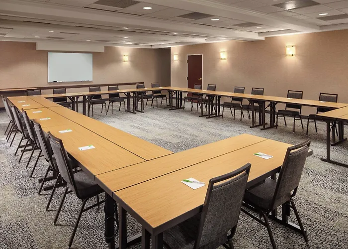 Courtyard Indianapolis At The Capitol