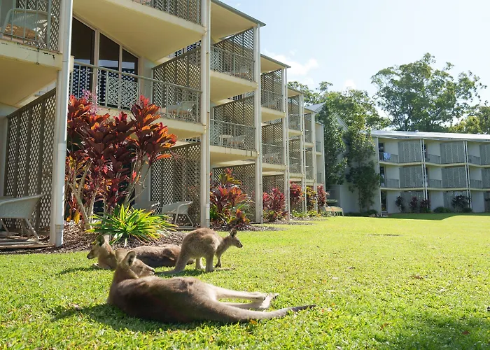 Intercontinental Sanctuary Cove Resort By Ihg