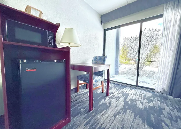 Baymont By Wyndham Michigan City