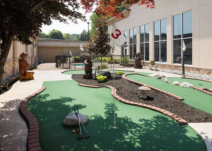 Holiday Inn Resort Lake George - Adirondack Area By Ihg