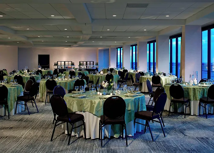 Renaissance St. Louis Airport Hotel