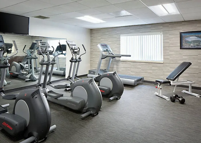 Courtyard By Marriott Dallas Arlington Entertainment District