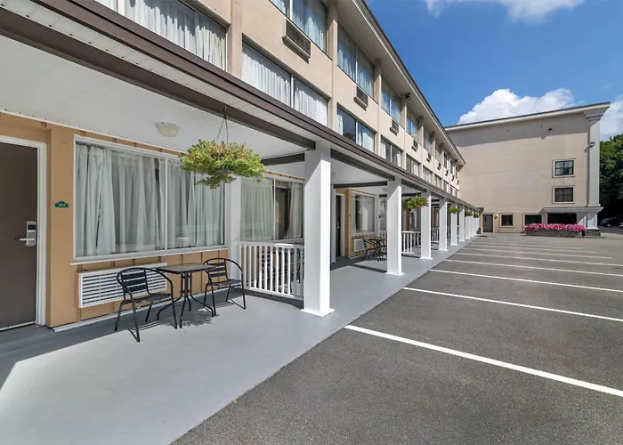 Best Western Merry Manor Inn