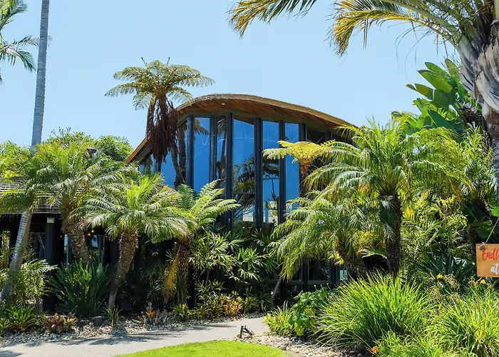 Paradise Point Resort & Spa