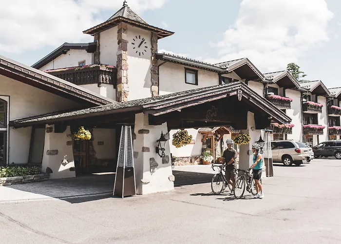 Golden Arrow Lakeside Resort