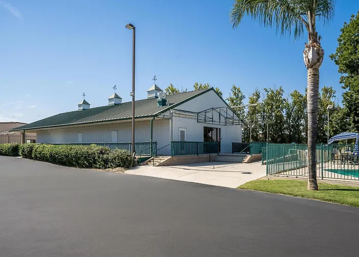 Red Lion Inn & Suites Lemoore