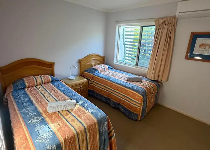 Aqualuna Apartments
