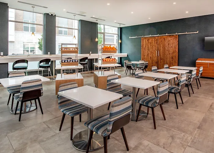 Element By Marriott Hampton Peninsula Town Center