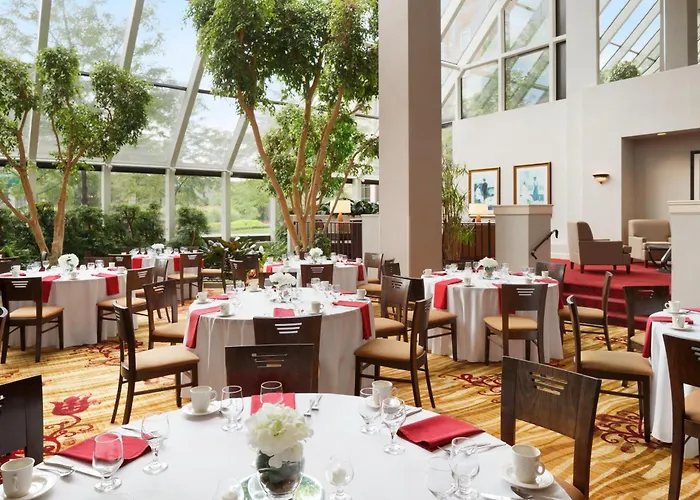 Fort Wayne Resorts